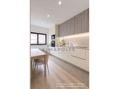 Apartamento T1 à venda na Avenida Central