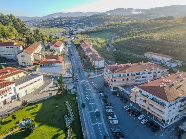 Apartamento T4 à venda em N226