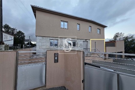 Apartamento T1 à venda na Rua Doutor Manuel de Arriaga, 180
