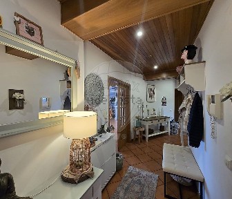 Apartamento T4 à venda na Rua Ferreiros