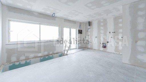 Apartamento T4 à venda na Gumirães - Santa Eugénia