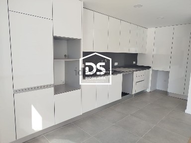 Apartamento T3 à venda em Quinta da Pinheira s/n