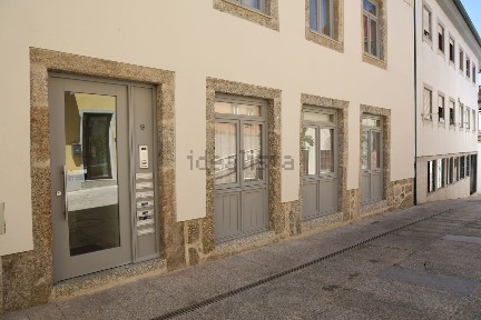 Apartamento T1 à venda na Rua da Valeta de Cima s/n