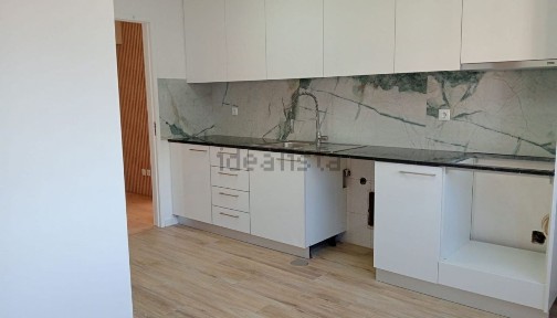 Apartamento T3 à venda na Santa Maria Maior
