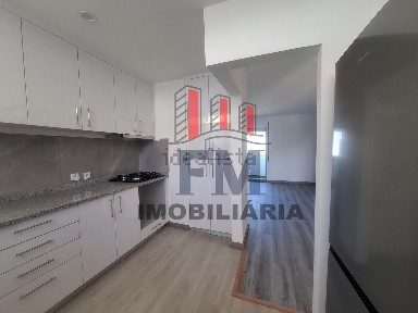 Apartamento T3 à venda na Rua António Alves