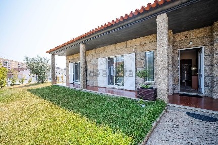 Moradia independente à venda em Penafiel