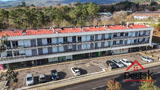 Apartamento T3 à venda em Carvalhais e Candal