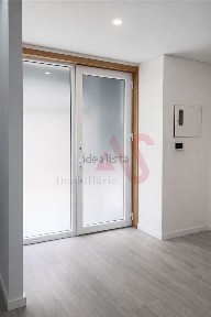 Apartamento T3 à venda na Rua João de Deus, 13