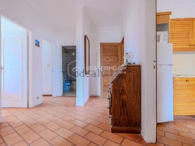 Apartamento T3 à venda na Travessa da Amorosa