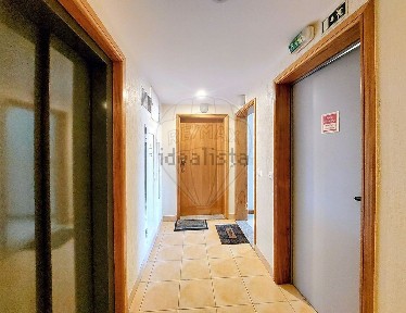 Apartamento T1 à venda na Avenida Primeira