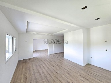 Apartamento T4 à venda na Rua Camilo Castelo Branco, 30