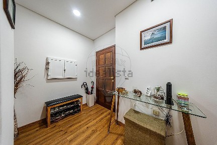 Apartamento T3 à venda na Rua Galeira