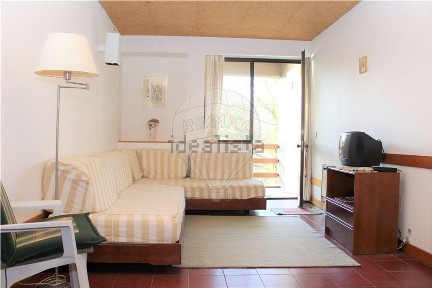 Apartamento T1 à venda no Largo da Lameira