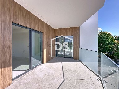 Apartamento T3 à venda em Quinta do Bosque s/n