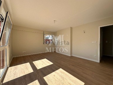 Apartamento T3 à venda na Santa Maria Maior