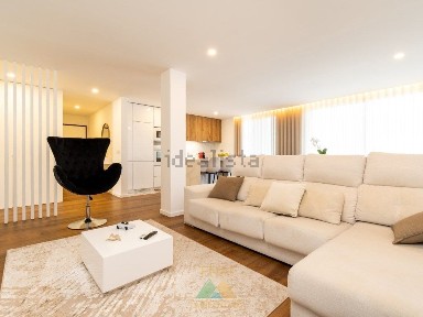 Apartamento T3 à venda em Vade (São Tomé)