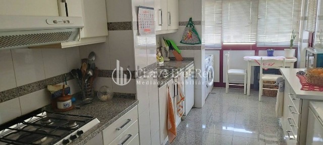 Apartamento T6 à venda no Centro