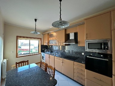 Apartamento T2 à venda na Rua de Santo André s/n
