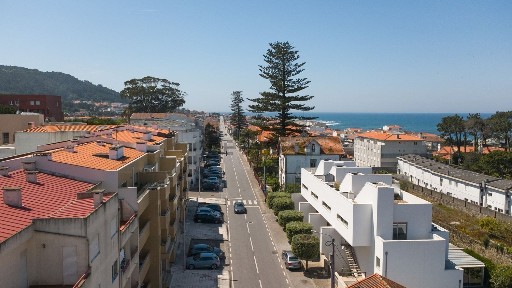 Apartamento T2 à venda na Avenida Santana