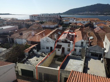 Apartamento T2 à venda na Rua Doutor Luciano Amorim e Silva