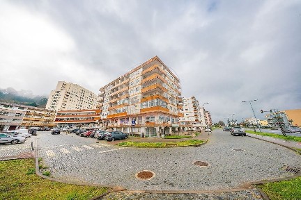 Apartamento T3 à venda na Rua de São Sebastião