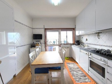 Apartamento T3 à venda na Meadela