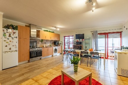 Apartamento T3 à venda na Rua 5 de Outubro