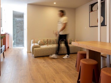 Apartamento T2 à venda na Rua Grande, 61