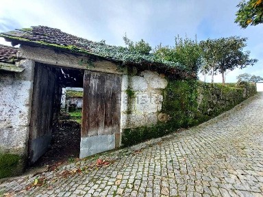 Moradia independente à venda em Fonte Arcada