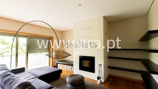 Apartamento T3 à venda na Rua do Ameal