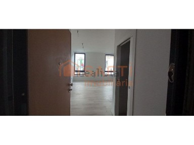 Apartamento T2 à venda em Monção