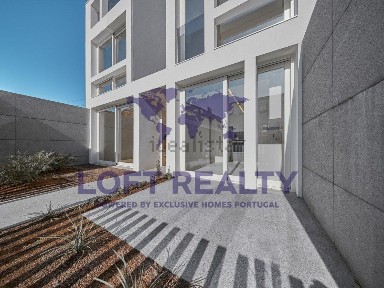 Apartamento T3 à venda na Rua Manuel Espregueira