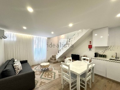 Apartamento T1 à venda na Rua Prior do Crato s/n
