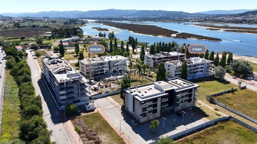Apartamento T3 à venda na Rua Dr. Adriano Magalhães s/n