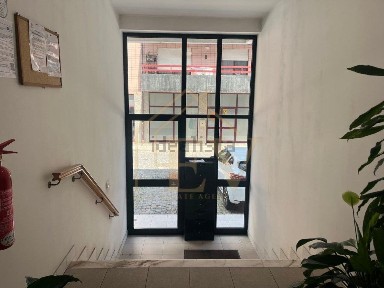 Apartamento T3 à venda na Rua do Progresso