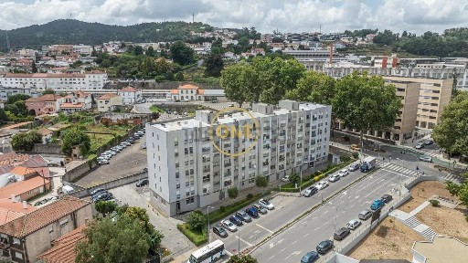 Vila Nova de Famalicão e Calendário, Centro, Rua António Sérgio