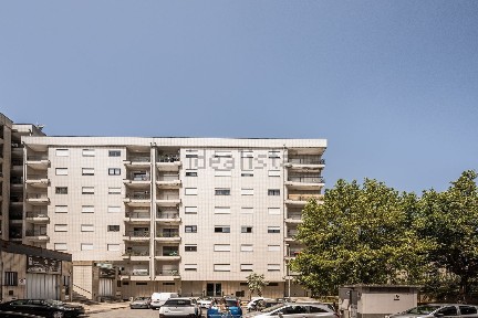 Apartamento T2 à venda na Rua José Estevão