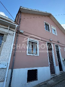 Moradia em banda à venda na Escadas do Monte Coimbra
