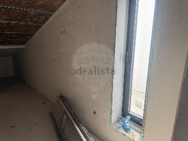 Apartamento T3 à venda em N13