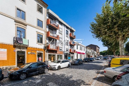 Apartamento T2 à venda em Vila Verde e Barbudo