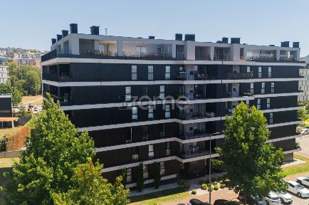 Apartamento T1 à venda em Recta do Feital, 84