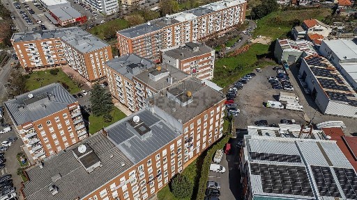 Apartamento T3 à venda no Largo 12 de Dezembro