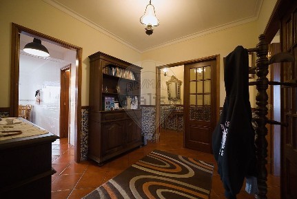 Apartamento T3 à venda na Rua dos Bombeiros, 345