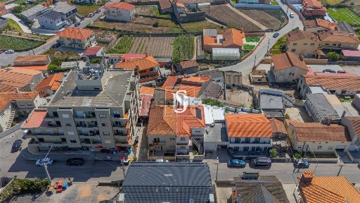 Andar de moradia à venda em Aguçadoura