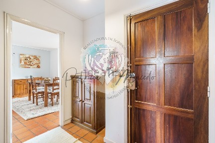 Apartamento T3 à venda na Avenida Dom Nuno Álvares Pereira, 277