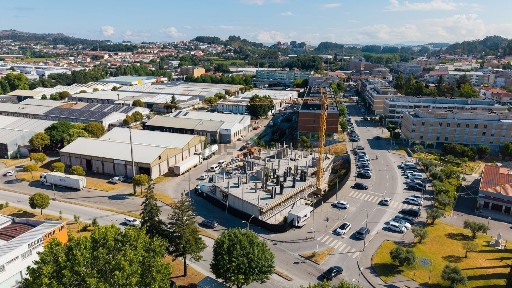 Apartamento T2 à venda na Avenida da Igreja s/n