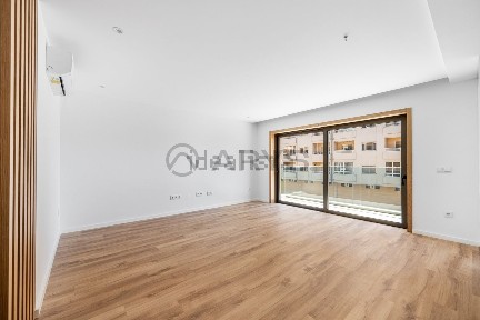 Apartamento T2 à venda em Real - Dume - Semelhe