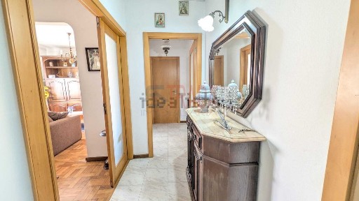 Apartamento T3 à venda na Rua da Marginal