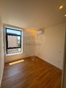 Apartamento T3 à venda na Praceta Londrina