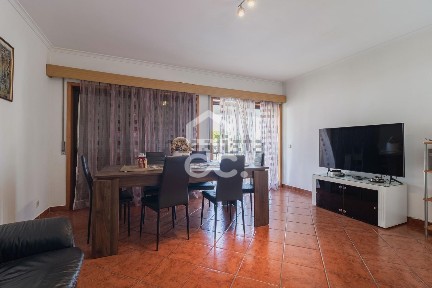 Apartamento T3 à venda em Gondar